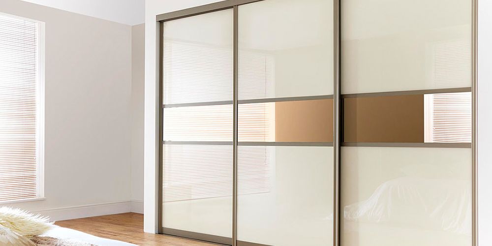 Carpinteros en Malagaarmario-empotrado-a-medida-carpintero